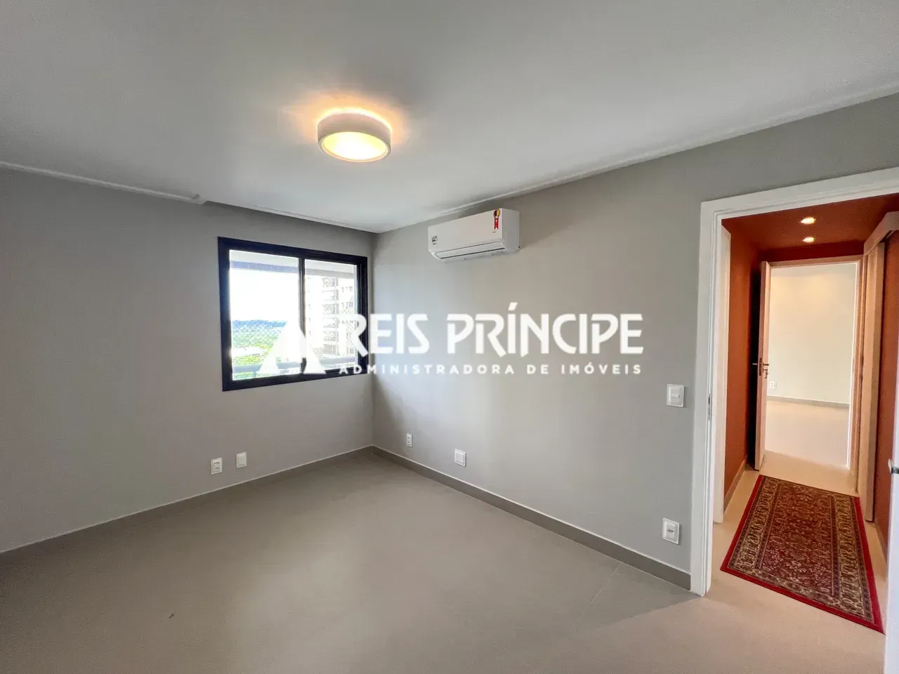 3-bedroom apartment with a suite; balcony and view — photo 18