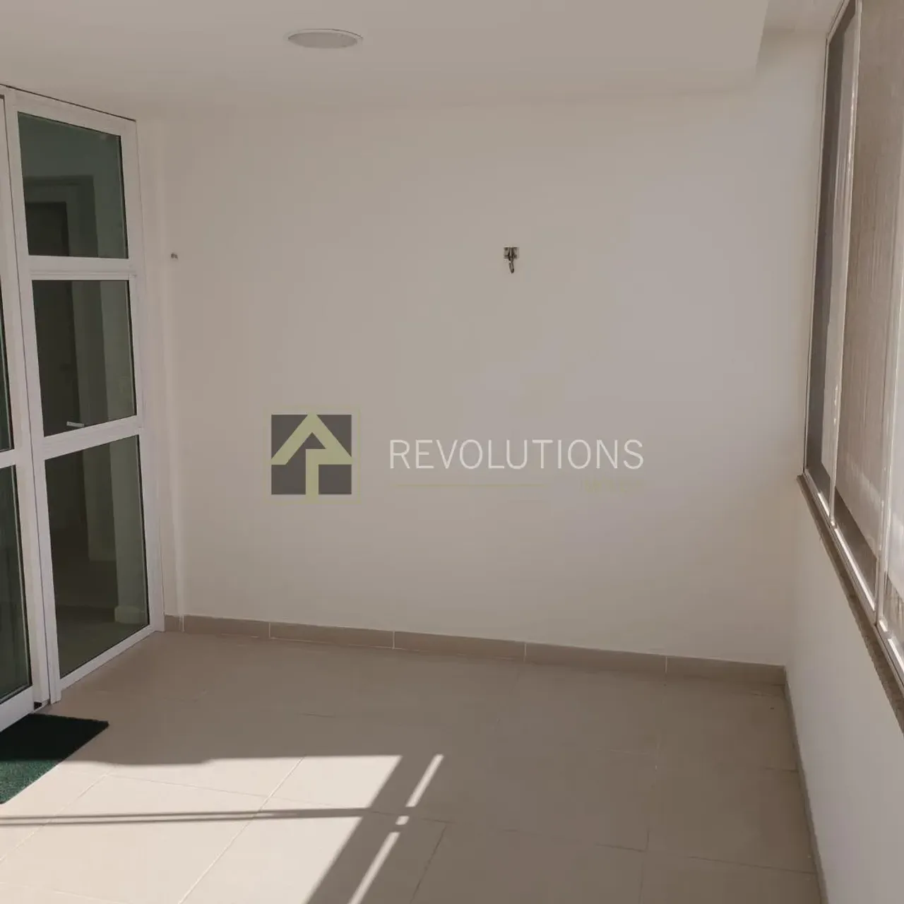 Apartment with 2 bedrooms, 3 bathrooms and 2 parking spots — photo 2