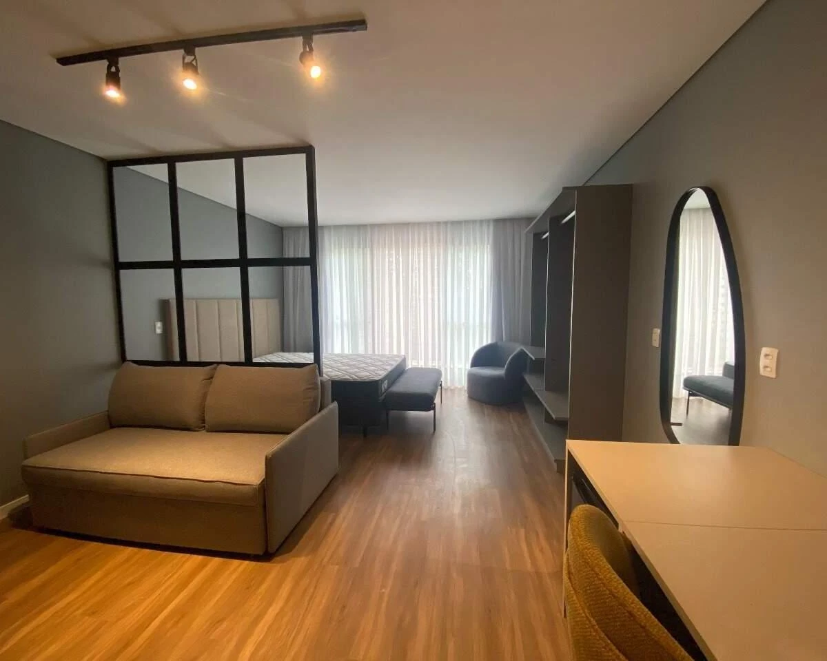 Furnished 46 m² apartment with 1 bedroom and floor-to-ceiling windows
