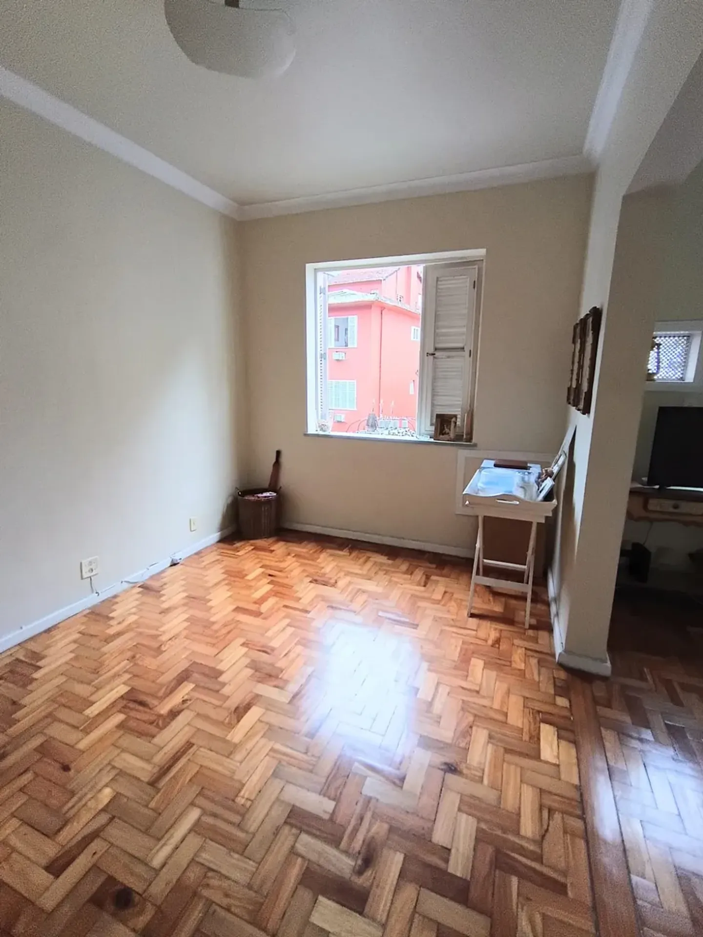 Furnished apartment, 67 m², with a bathtub — photo 11