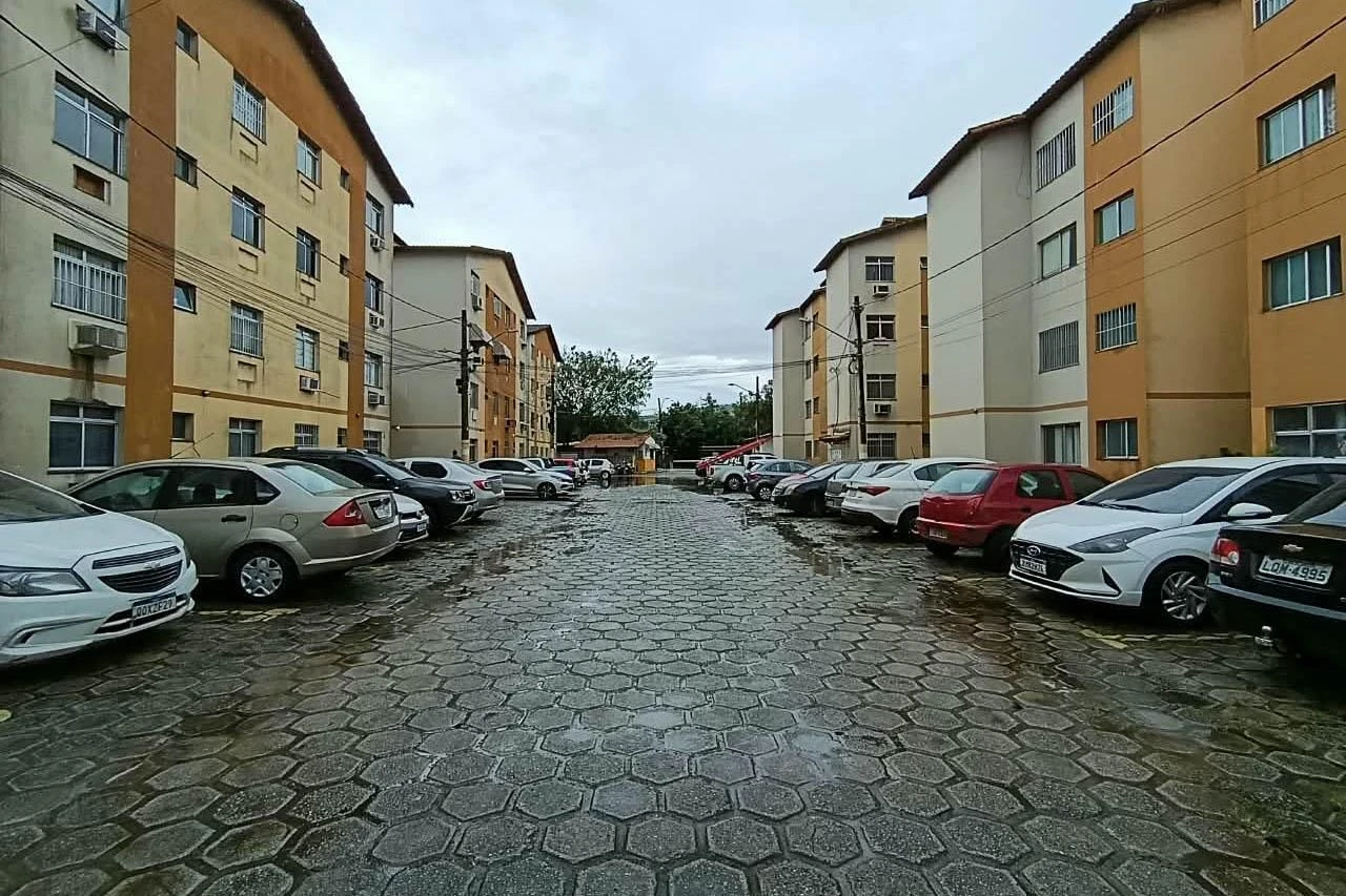 Unfurnished apartment with 2 bedrooms and 1 parking space — photo 12