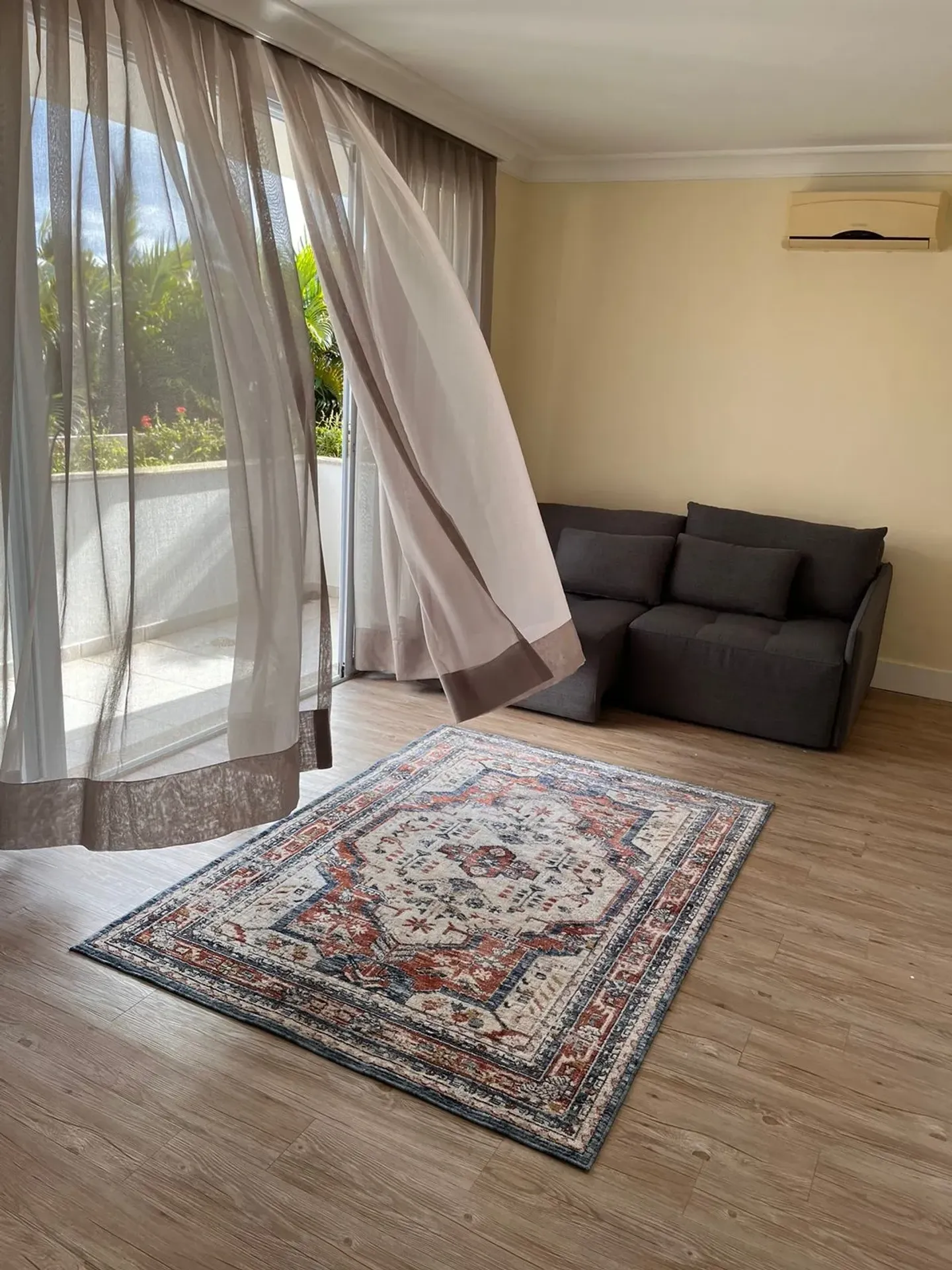 Furnished house with 5 en-suite bedrooms — photo 18