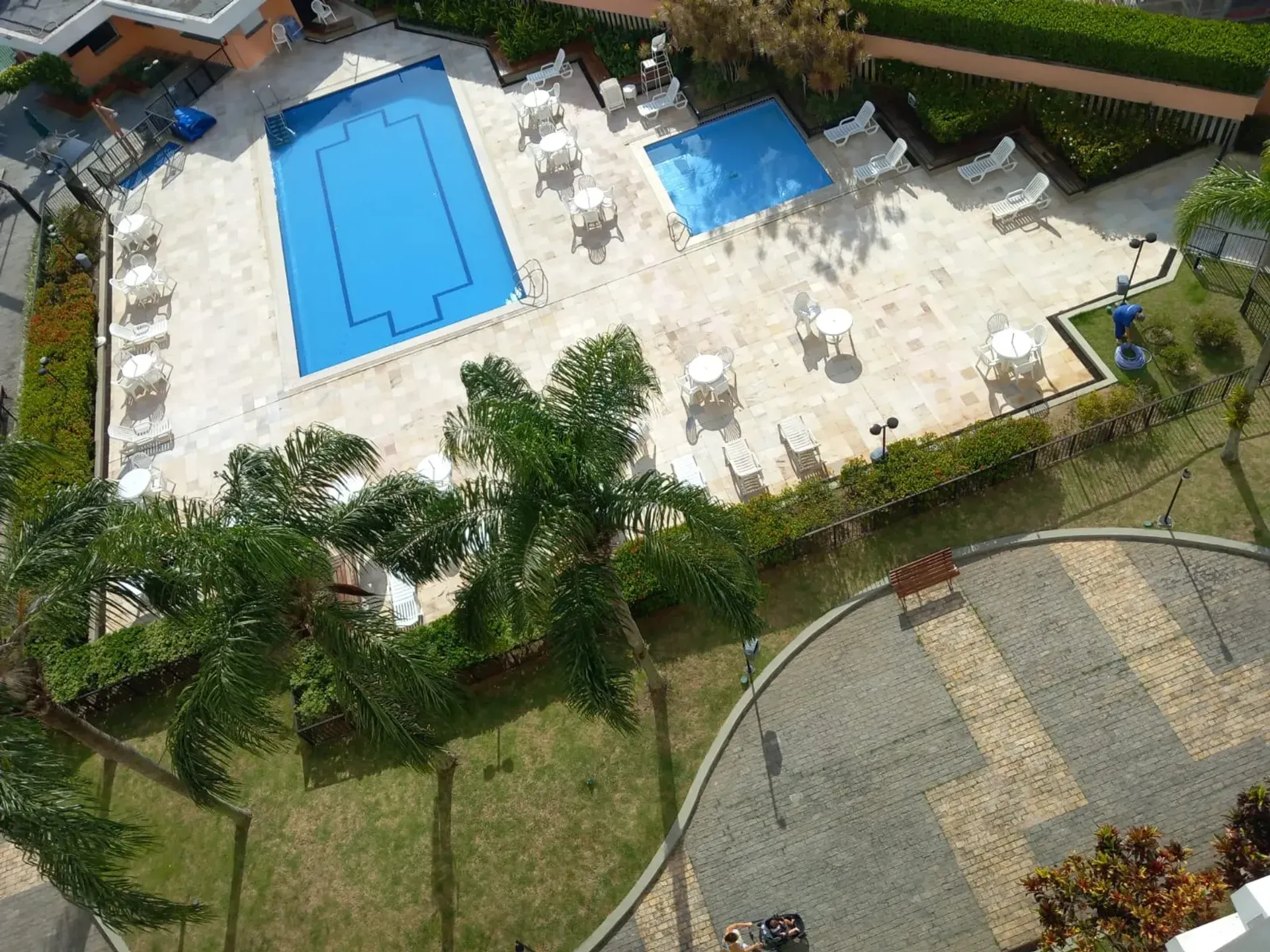 1-bedroom apartment with en-suite, 7th floor and private garden — photo 8