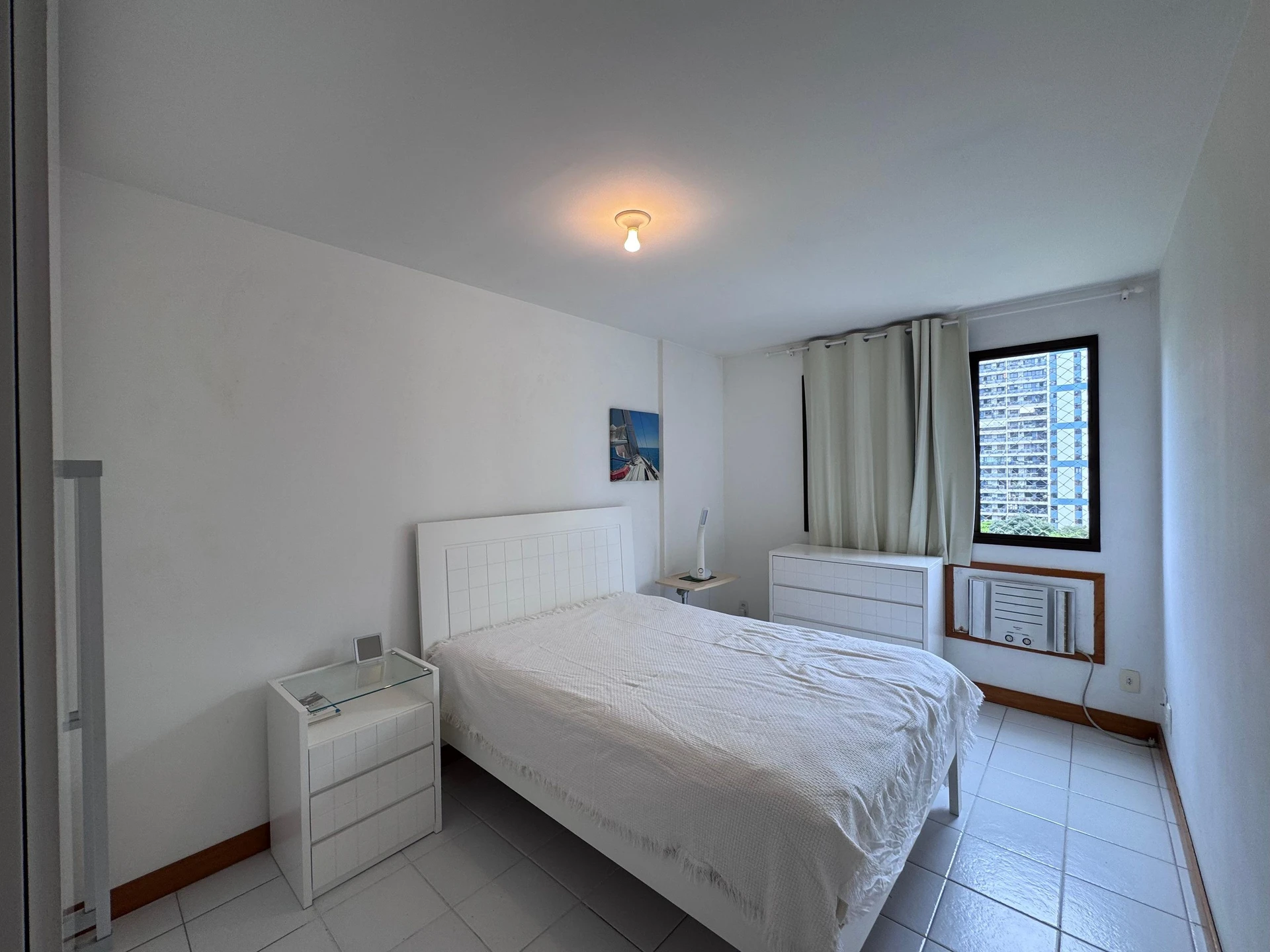 Furnished 2-bedroom apartment with 1 suite — photo 20