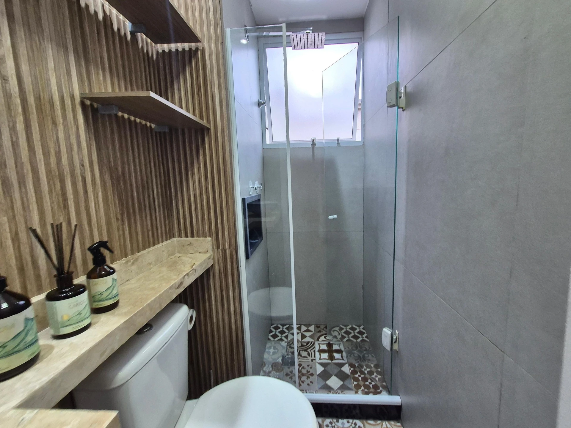 Apartamento mobiliado de 2 quartos com 1 banheiro — photo 32