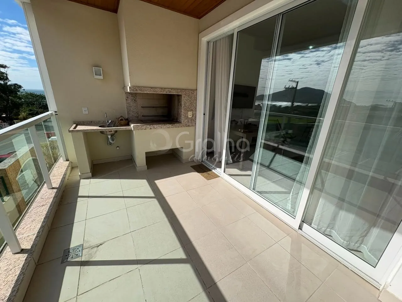 Furnished 129 m² apartment with 2 bedrooms and balcony — photo 35