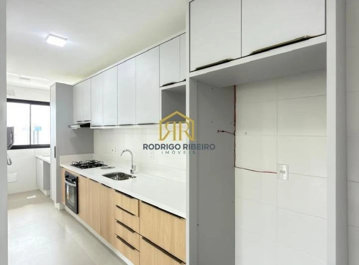 Квартира 121 м² без меблів з 2 спальнями-сюїтами — photo 2