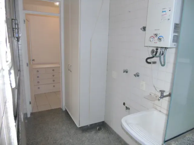 Rental apartment with 3 bedrooms, 2 baths and 133 m² — photo 38