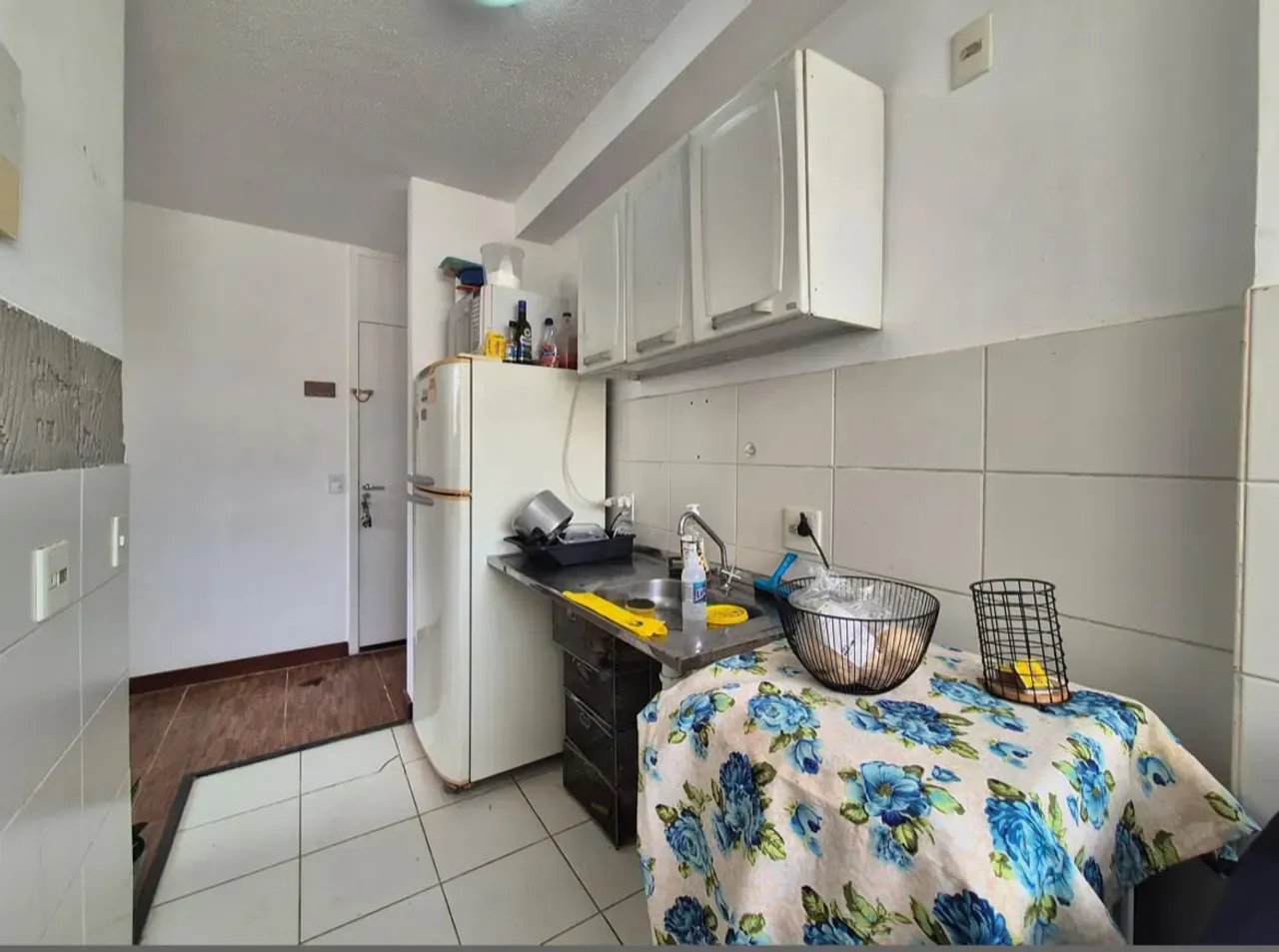 Furnished 3-bedroom apartment with mountain views — photo 9