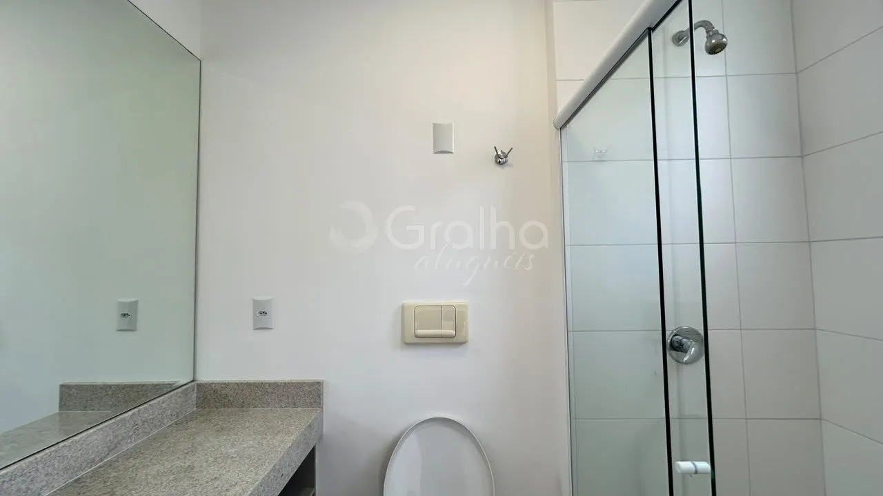 Furnished apartment, 119 m², with floor-to-ceiling windows — photo 4