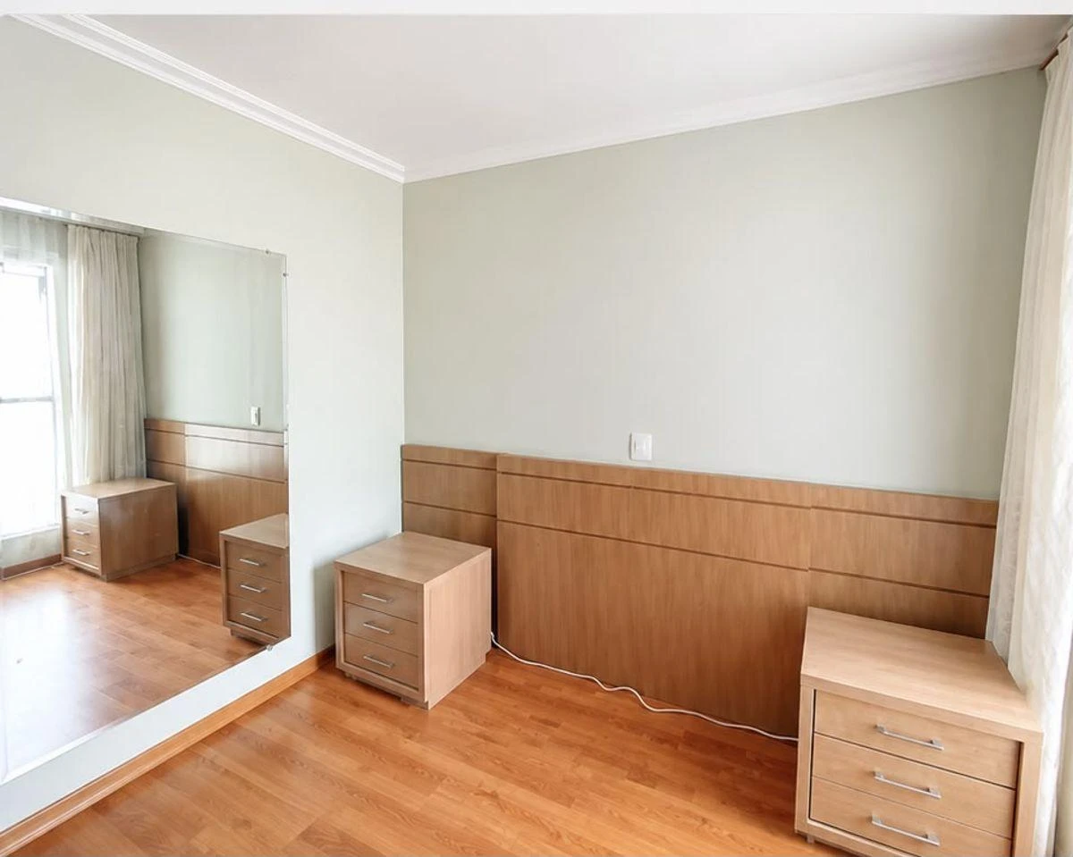 Furnished apartment, 90 m², with a walk-in closet — photo 4
