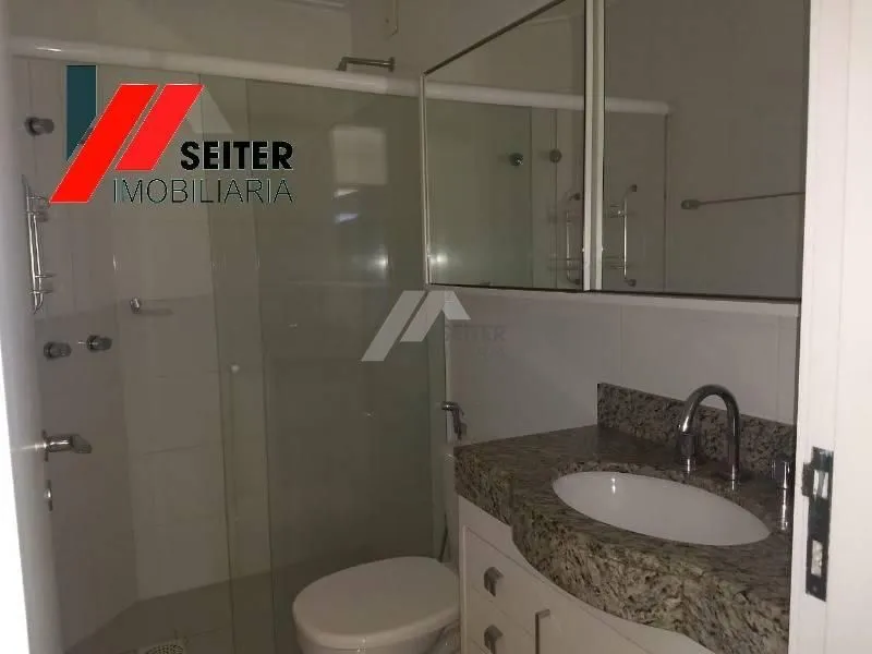 110 m² apartment with 2 bedrooms, 1 suite, balcony — photo 46
