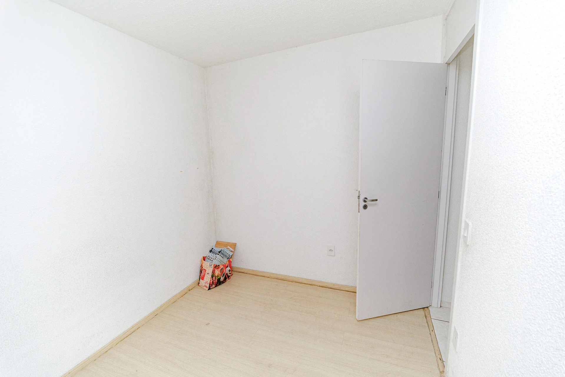 2-bedroom apartment in a building with a pool — photo 20