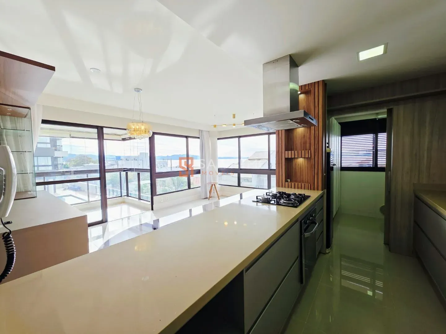 Apartamento de 3 quartos com suíte e 138 m² — photo 3
