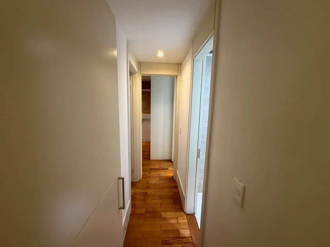 2-bedroom apartment with a water view — photo 10