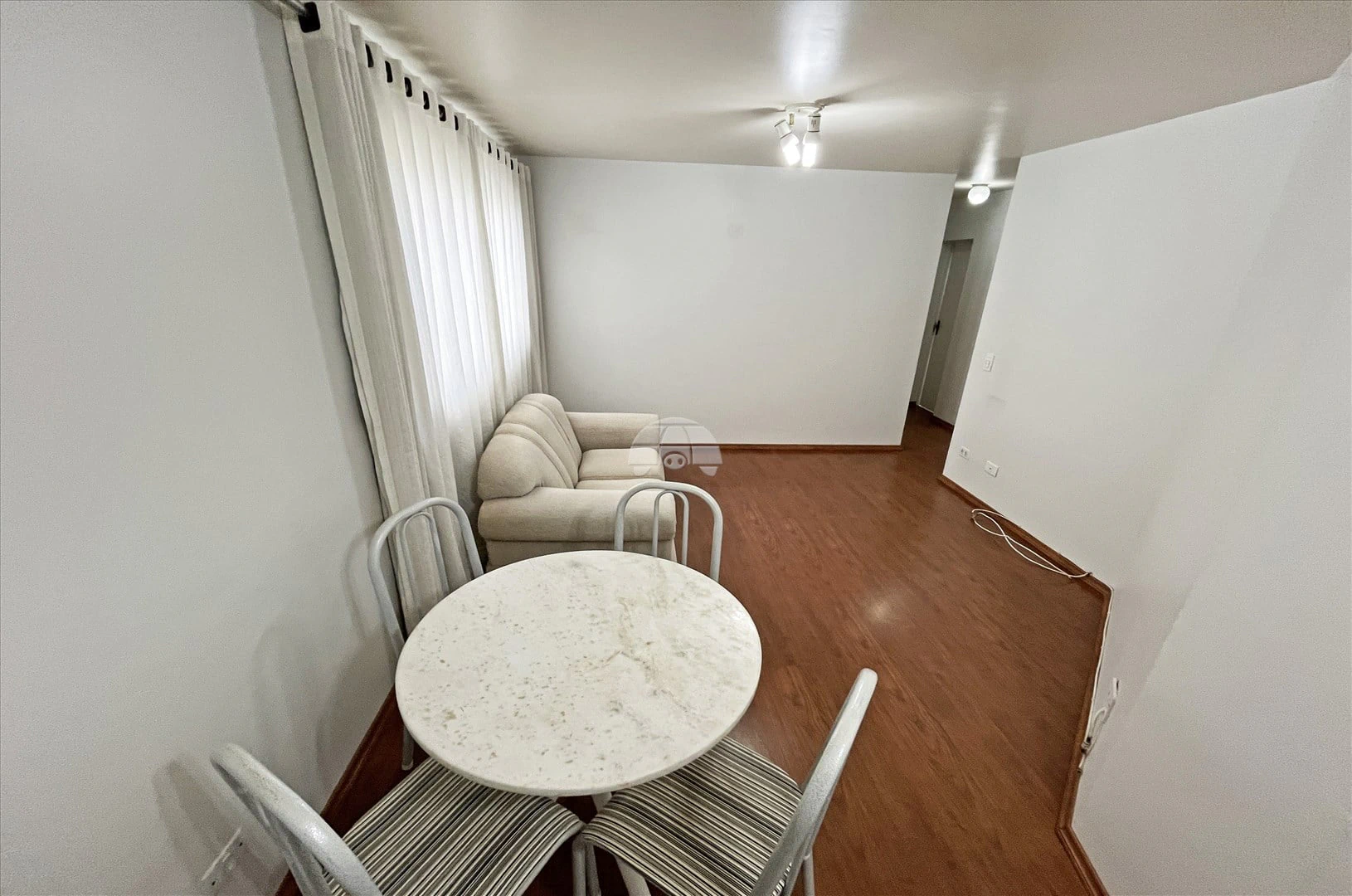 2-bedroom apartment with 1 parking spot and 70 m² — photo 3