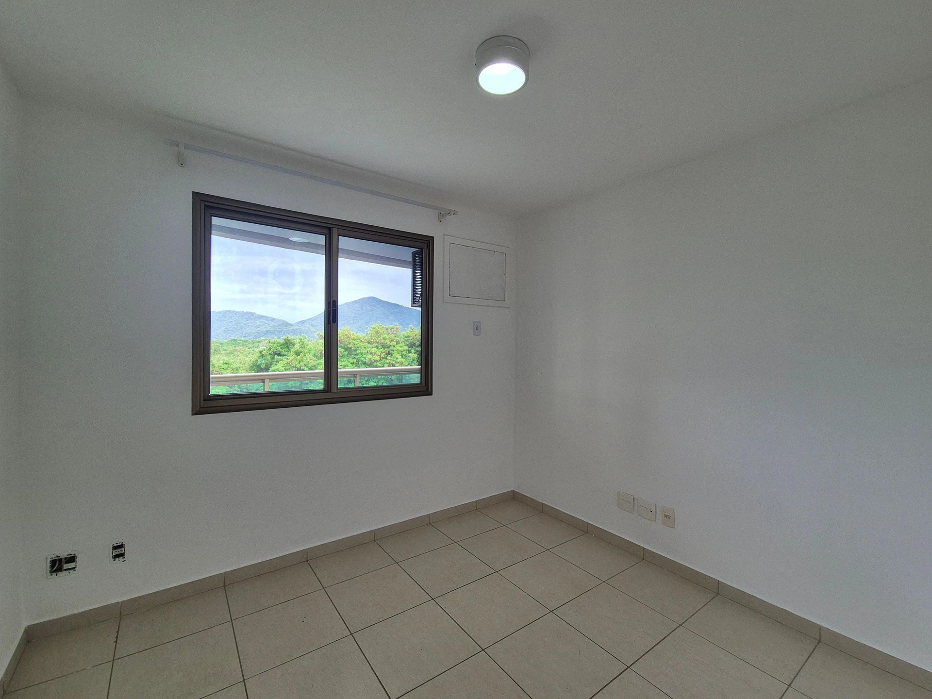 2-bedroom apartment with a home office — photo 16