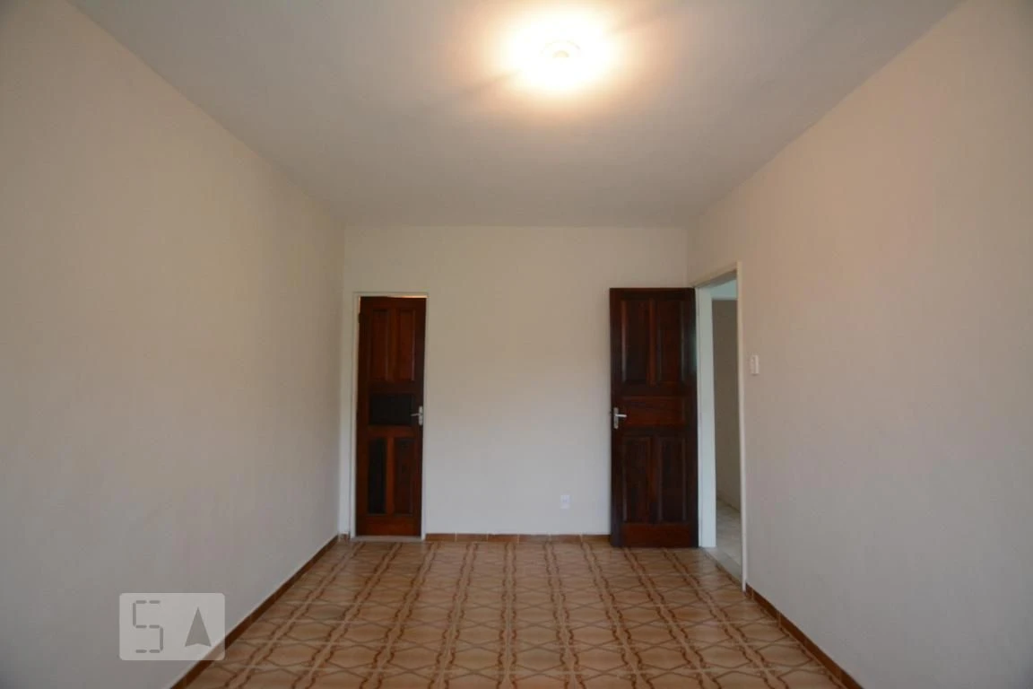 3-bedroom apartment with a glass-enclosed balcony — photo 48