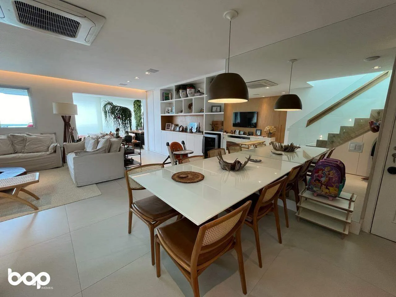 Furnished 3-bedroom apartment with a gas open-plan kitchen — photo 15