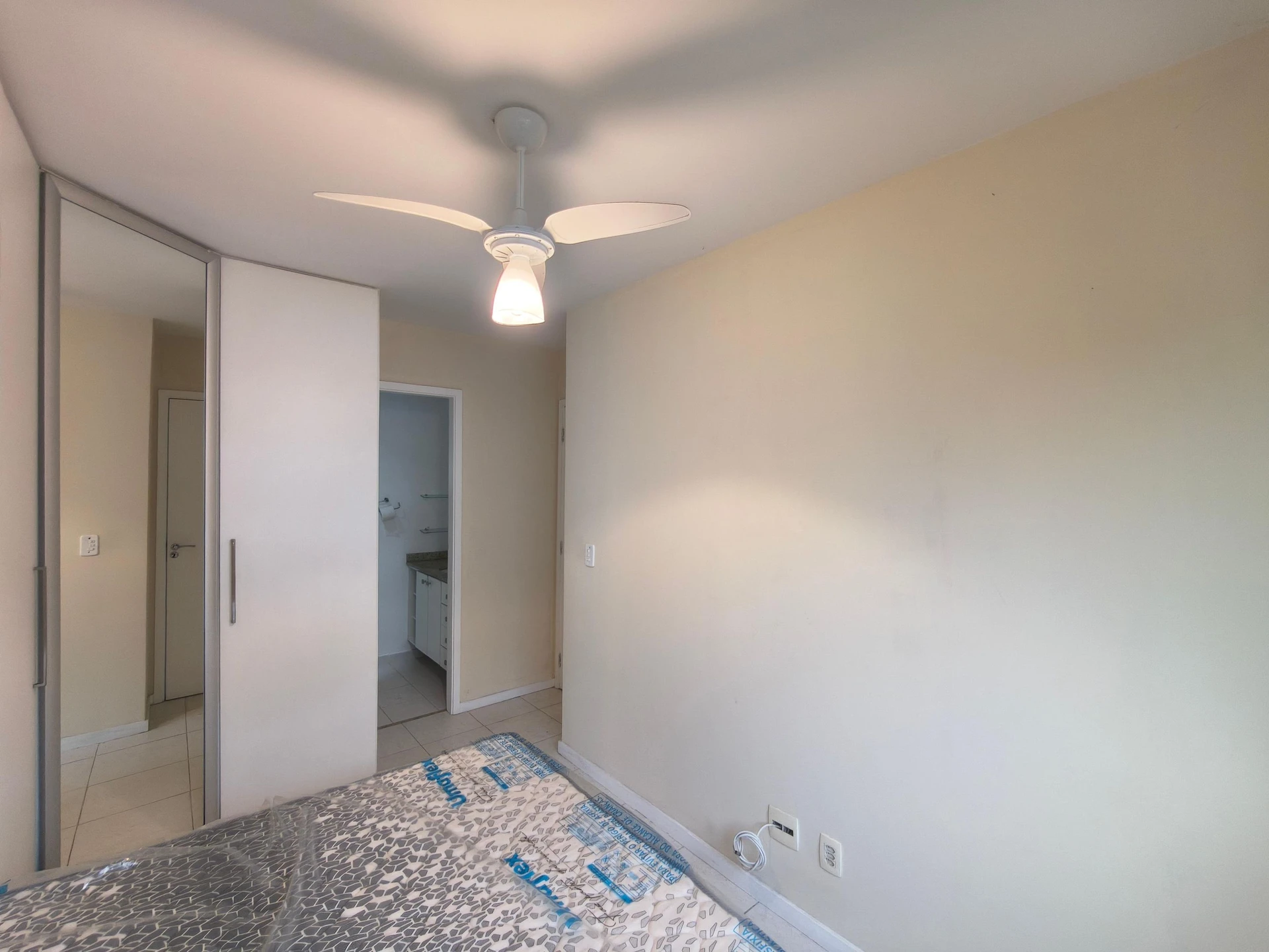 Apartamento mobiliado com 2 quartos e varanda — photo 25