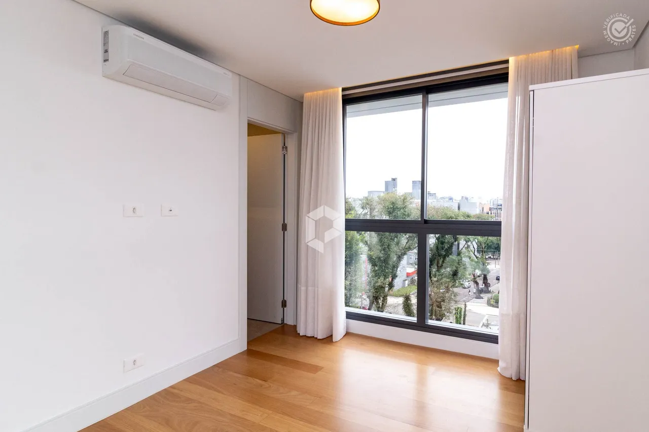 3-bedroom apartment with 3 en-suite bathrooms and 245 m² — photo 14