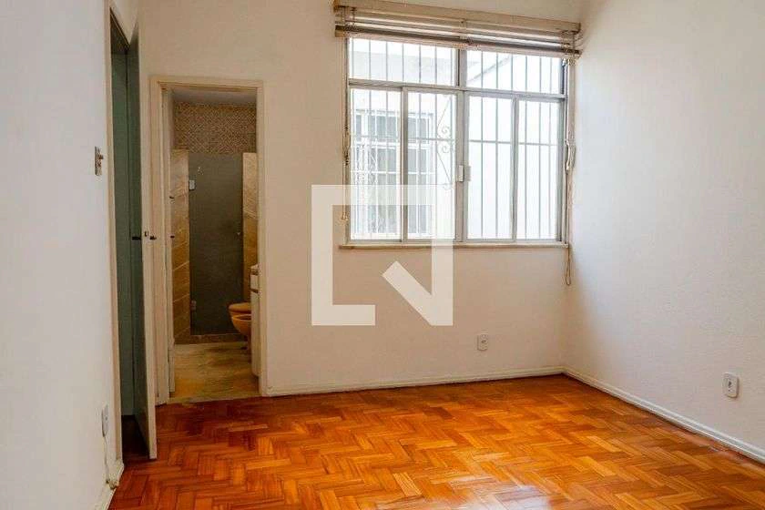 4-bedroom house with private garden and 145 m² — photo 10