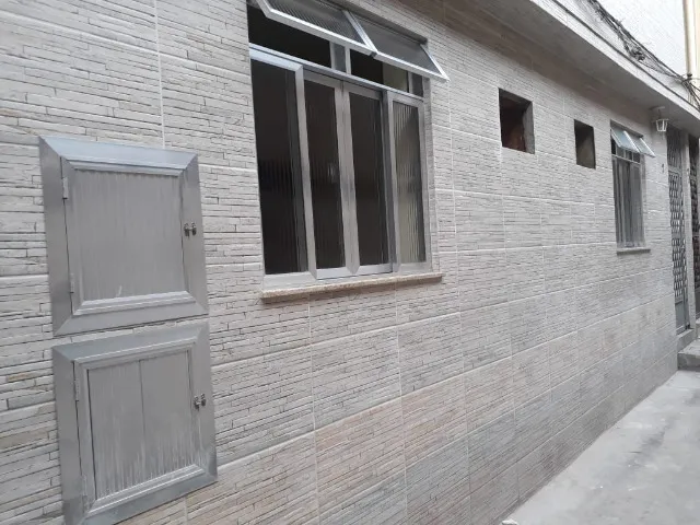 House with 2 bedrooms and 1 bathroom, no parking space — photo 7