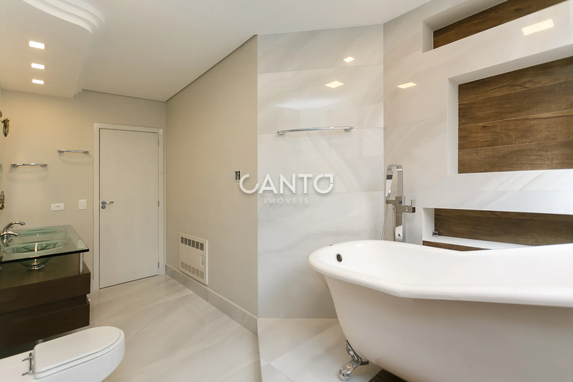 4-bedroom apartment with 3 parking spaces included — photo 33