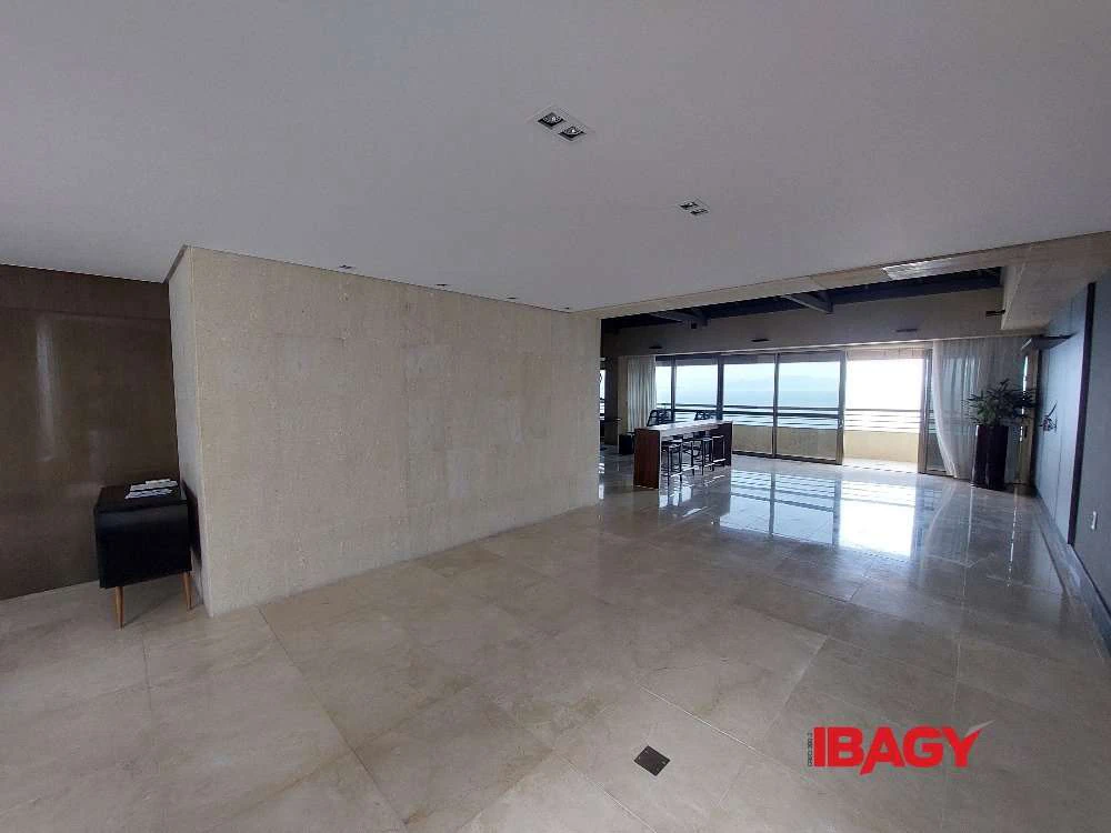 Apartamento con 2 suites y balcón acristalado — photo 2