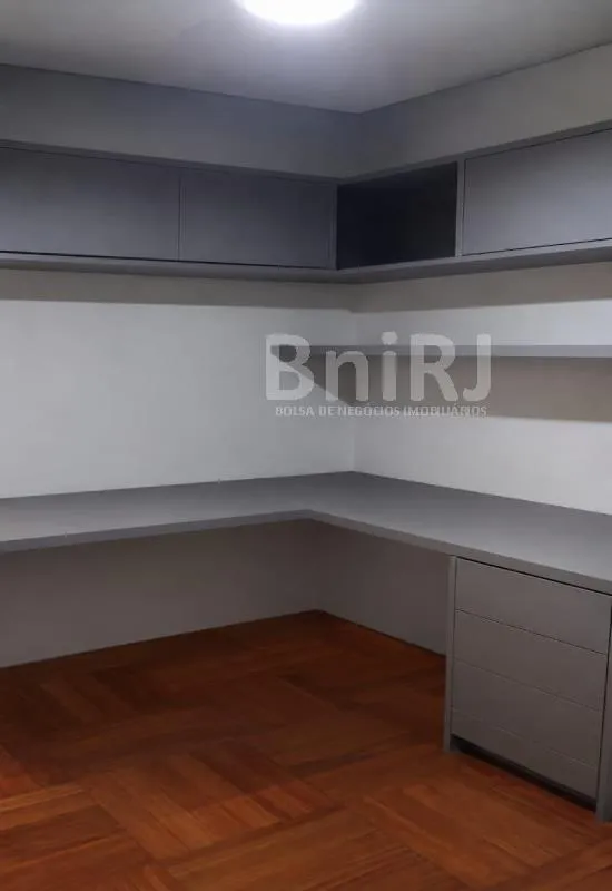 Furnished 190 m² apartment with 4 bedrooms and 4 parking — photo 51