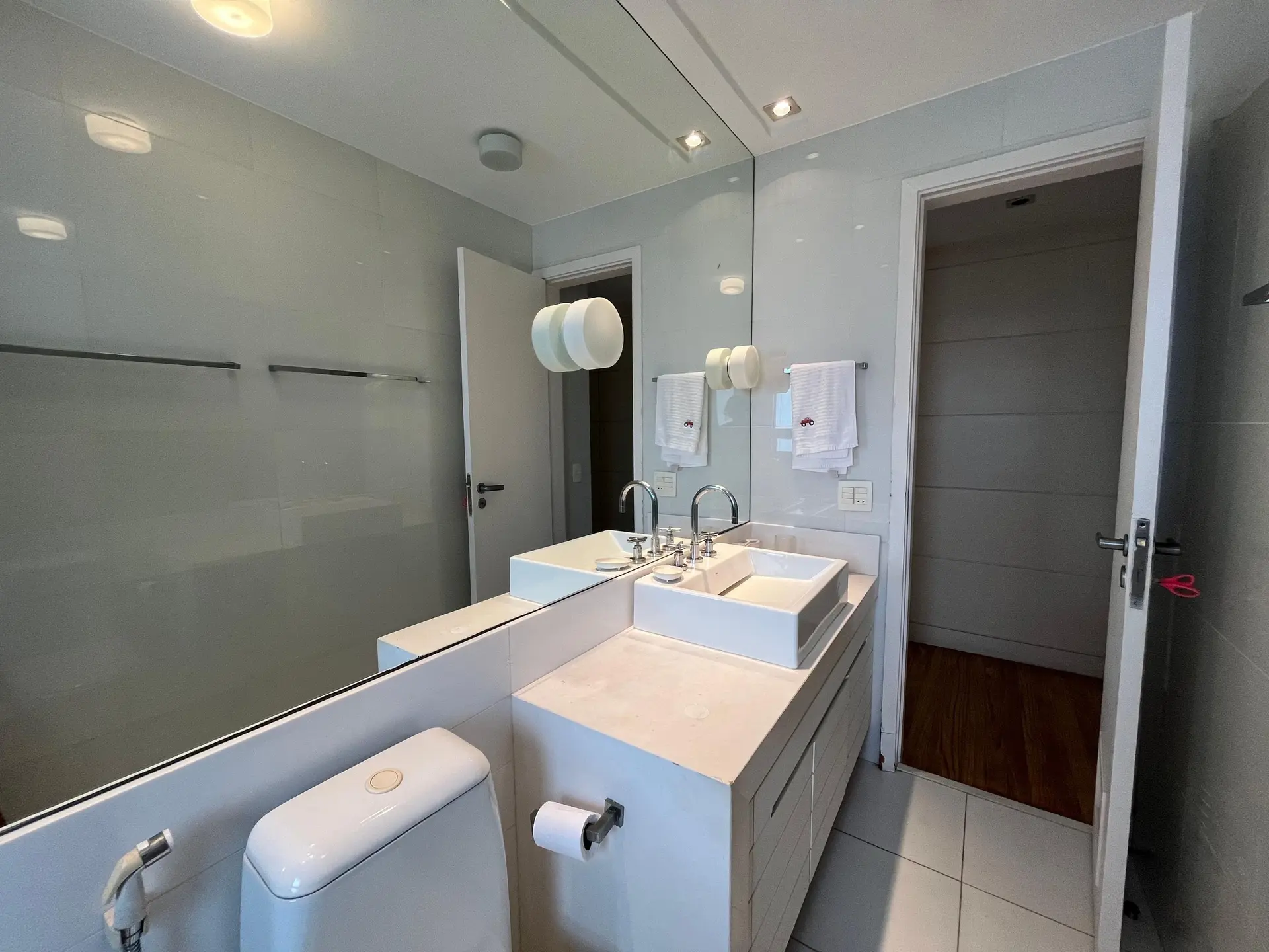 4-bedroom apartment with a water view — photo 53