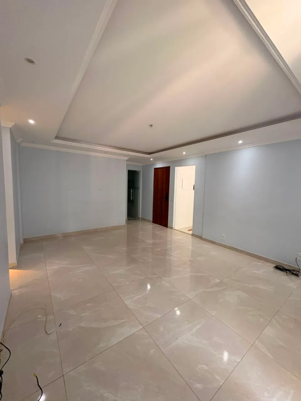 Unfurnished apartment with 3 bedrooms and 4 bathrooms — photo 4