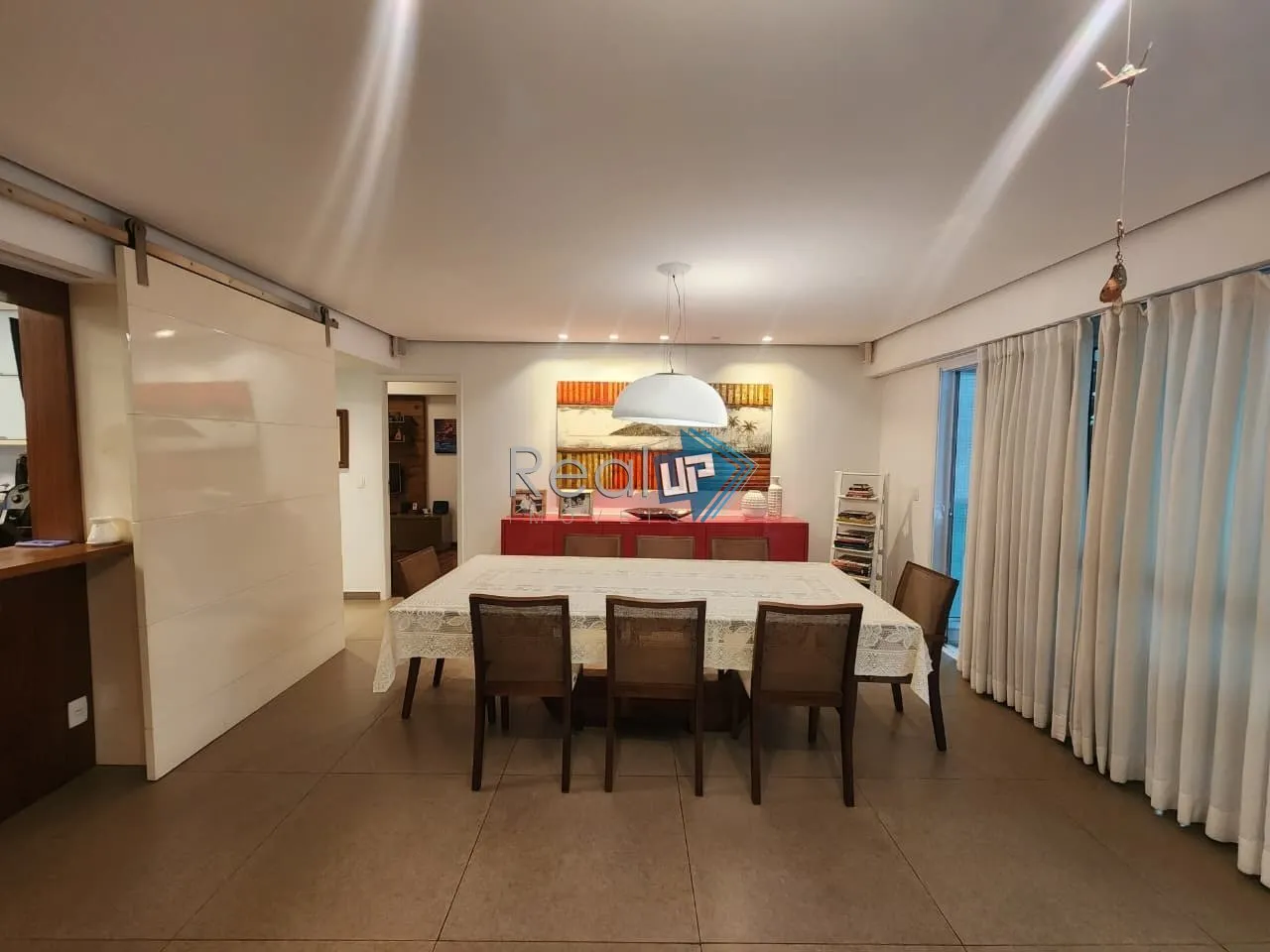 4-bedroom apartment with 227 m² and 3 parking spaces — photo 11