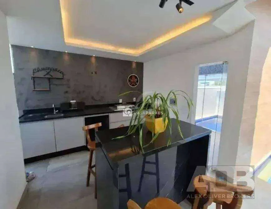 280 m² house with 5 bedrooms and an open-plan kitchen — photo 16