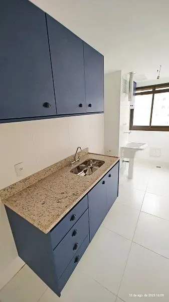 Apartamento sem mobília com vista para a cidade e montanhas — photo 30