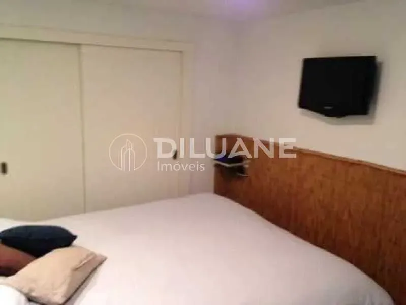 297 m² house with 6 bedrooms and 7 bathrooms — photo 7