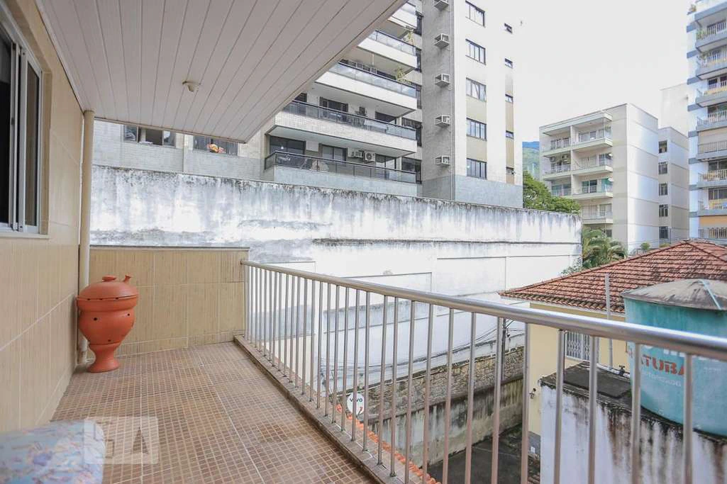72 m² apartment with 3 bedrooms and a washing machine — photo 11
