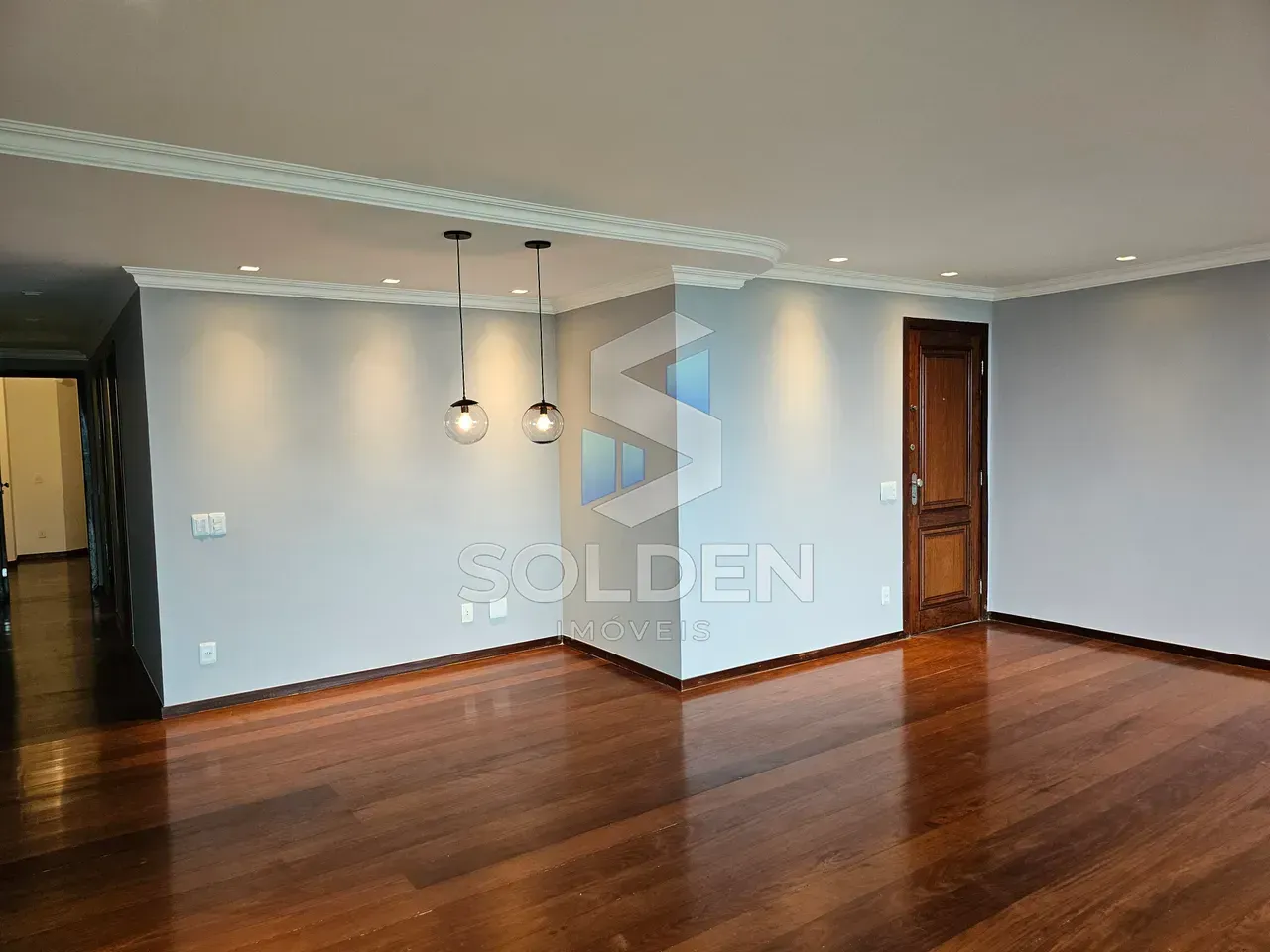 3-bedroom apartment with glass-enclosed balcony and 4 baths — photo 9
