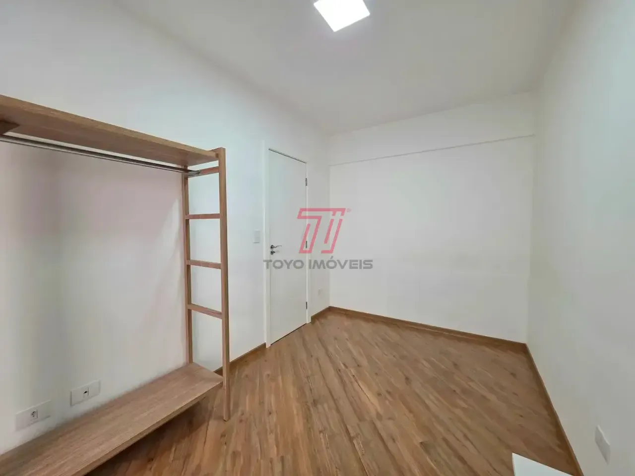 1-bedroom apartment with balcony, 52 m² — photo 11