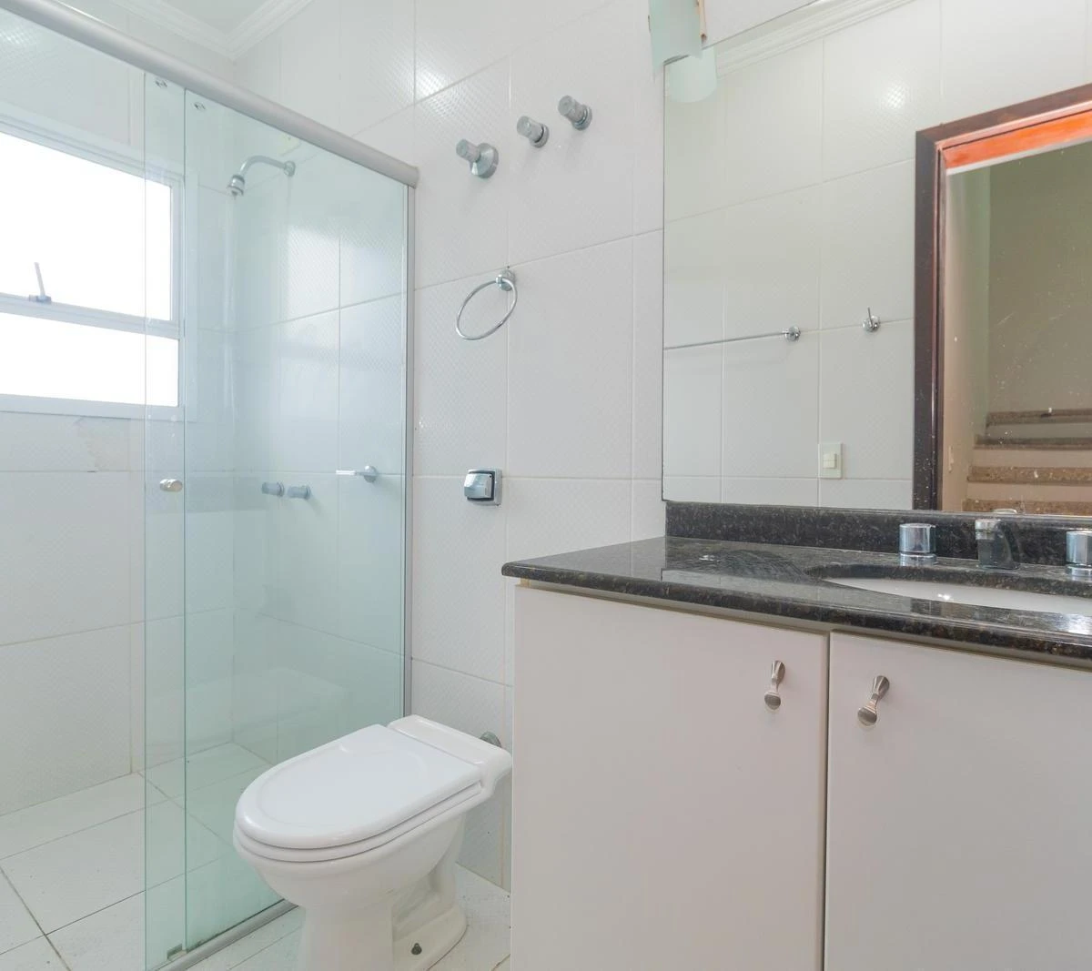 180 m² house with a home office and a bathtub — photo 32