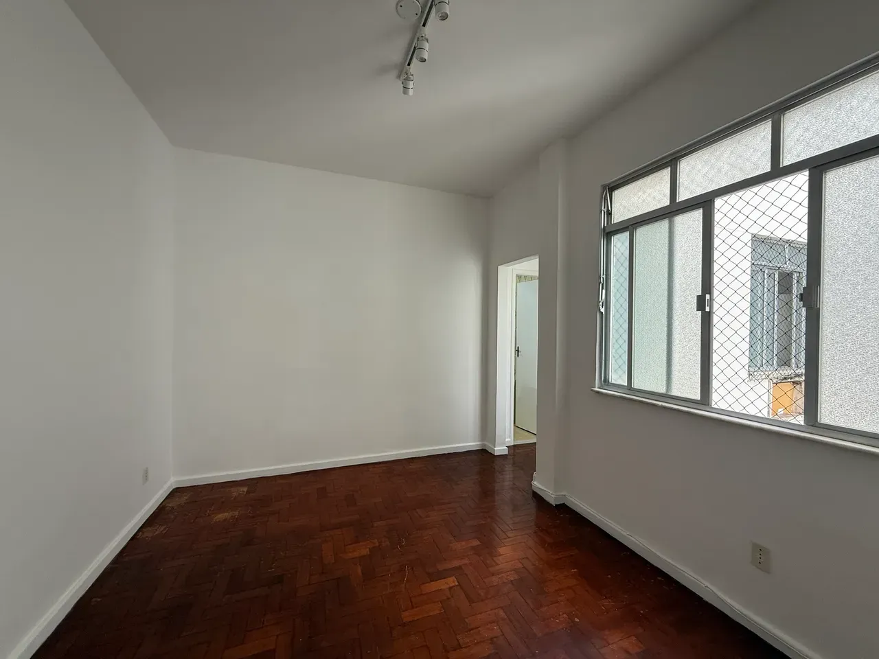 Apartamento com piso de madeira ou laminado, Tijuca — photo 3