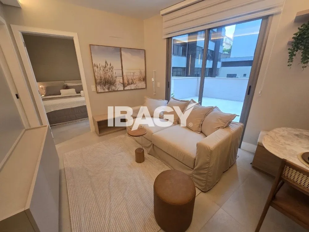 One-bedroom apartment with a home office in Florianópolis — photo 8