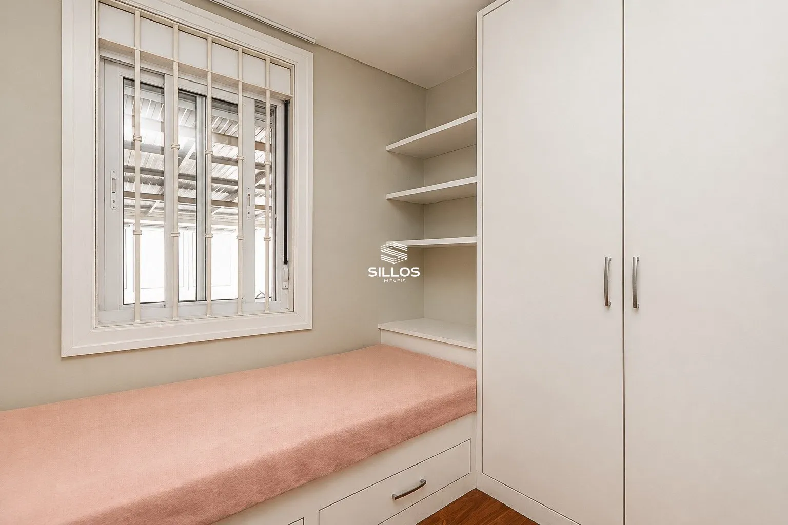 Rental house with 4 en-suite bedrooms and 7 baths — photo 56
