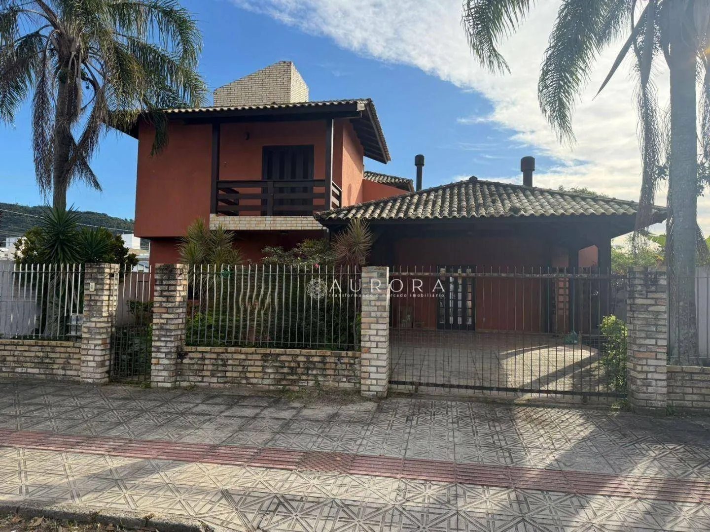 Casa de 4 dormitorios con cocina cerrada y cocina a gas — photo 3