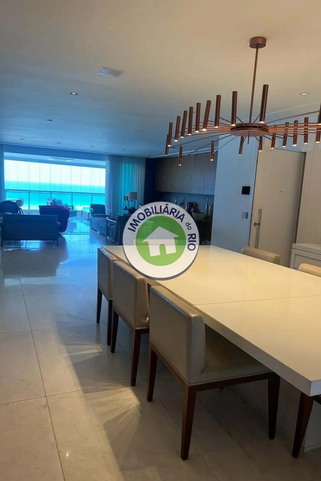 Apartamento mobiliado com 3 dormitórios e 5 banheiros — photo 10