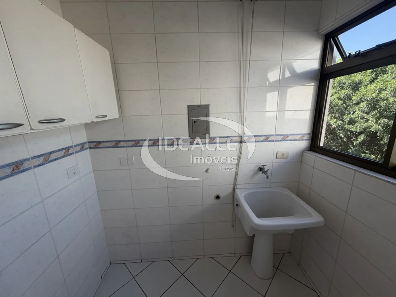 Apartment with a separate kitchen and 2 bedrooms — photo 6