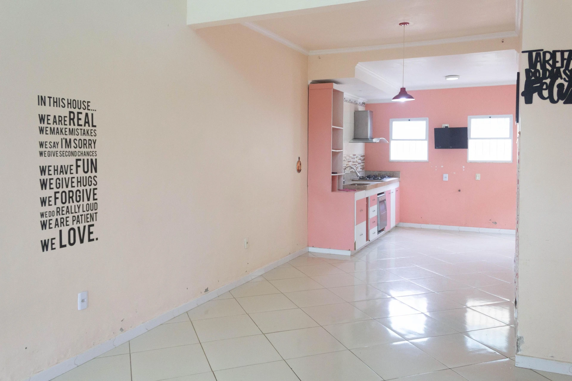 House, 123 m², with a glass-enclosed balcony — photo 4