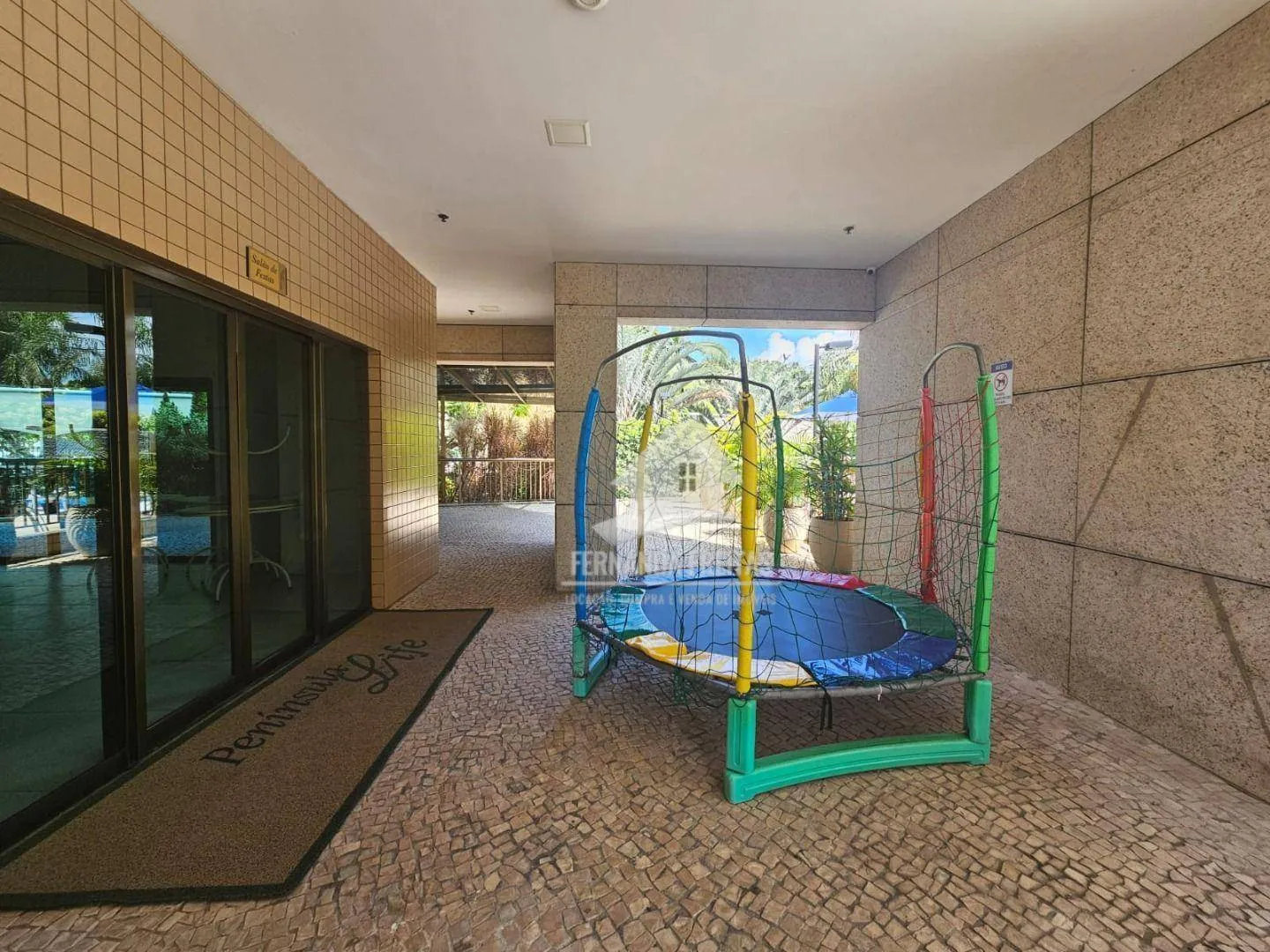 210 m² apartment with 3 bedrooms and glassed balcony — photo 32