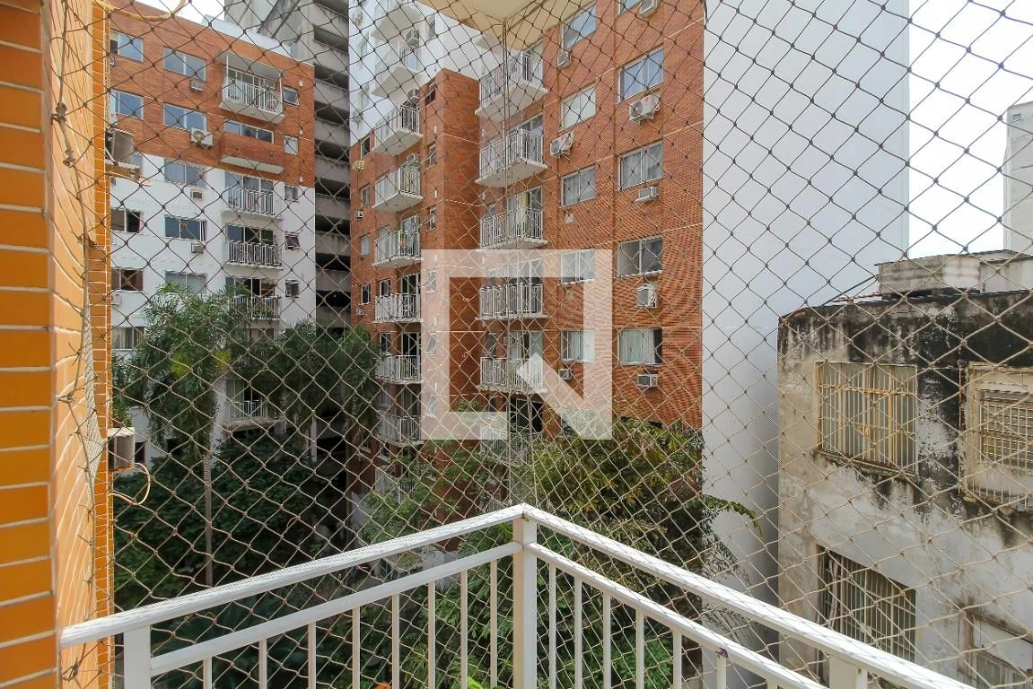 Washing machine in a 2-bedroom apartment, 60 m² — photo 27