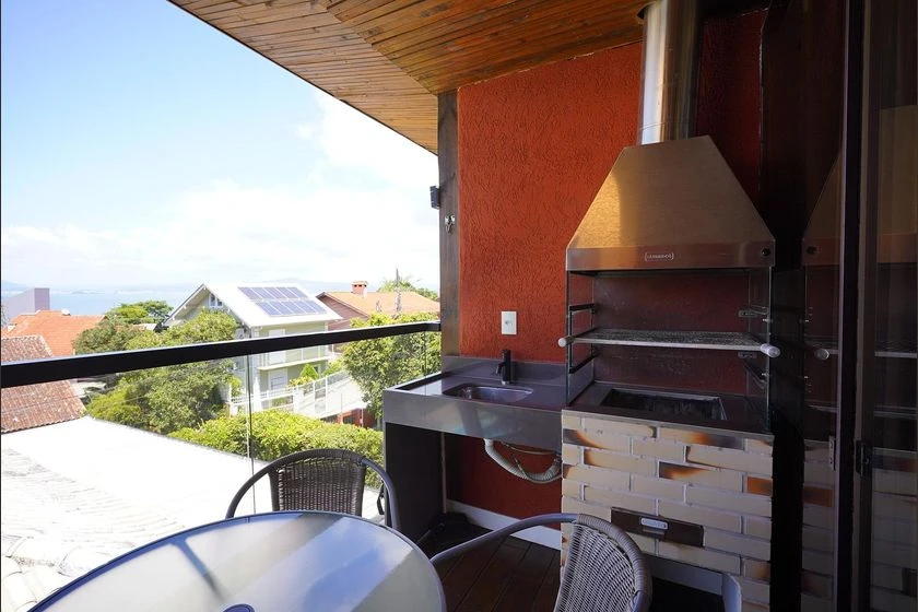 Kitnet mobiliada com jardim privativo e churrasqueira — photo 7
